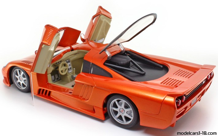 2000 - Saleen S7 Hot Wheels 1/18 (Оранжевый) Открывающиеся части