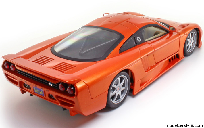 2000 - Saleen S7 Hot Wheels 1/18 (Оранжевый) Задняя правая сторона