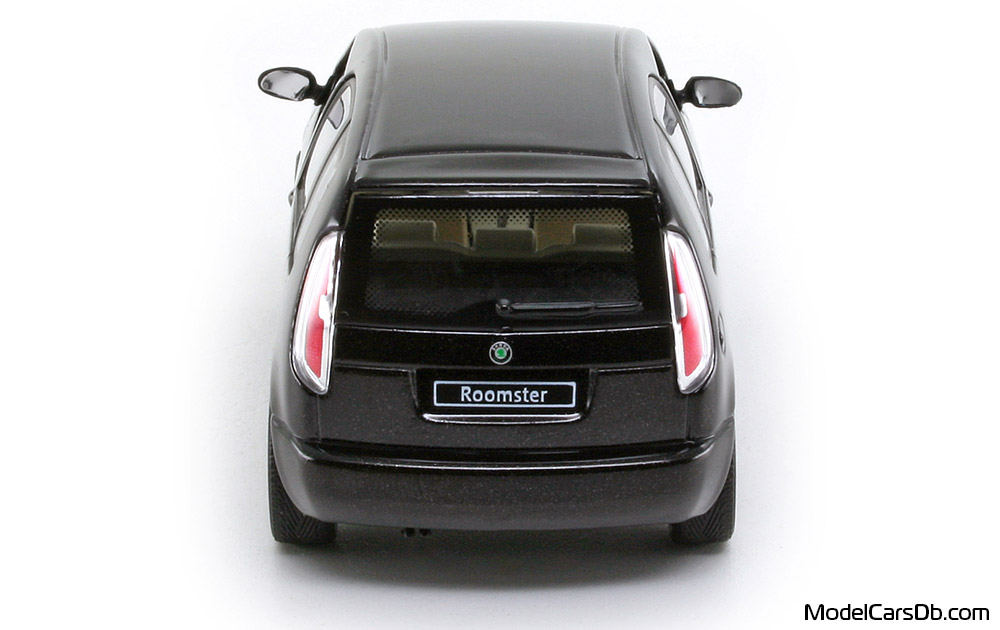 2007 - Skoda Roomster Abrex 1/43 (Чёрный) Сзади