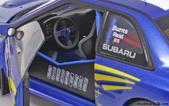1999 - Subaru Impreza WRC AutoArt 1/18 (Синий / Жёлтый) Интерьер панель приборов