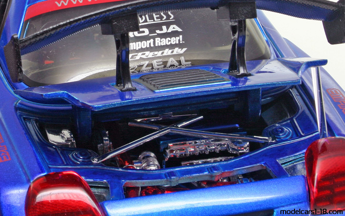 2003 - Toyota MR2 (W30) Jada Toys 1/18 (Синий) Двигатель
