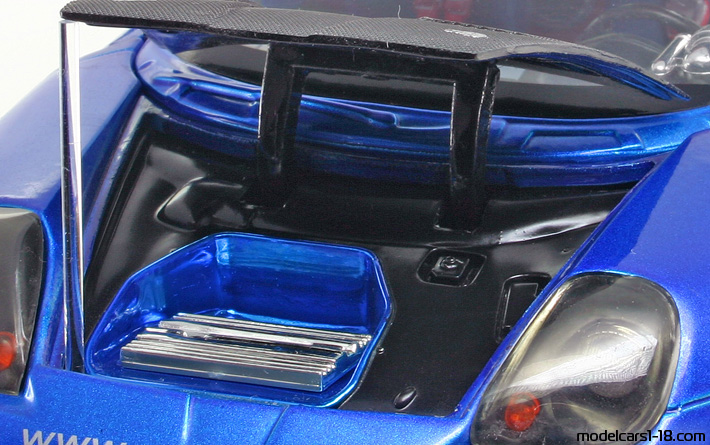 2003 - Toyota MR2 (W30) Jada Toys 1/18 (Синий) Багажник / Поднимающиеся фары