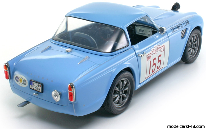 1962 - Triumph TR4 5VC Jadi 1/18 (Синий) Задняя правая сторона