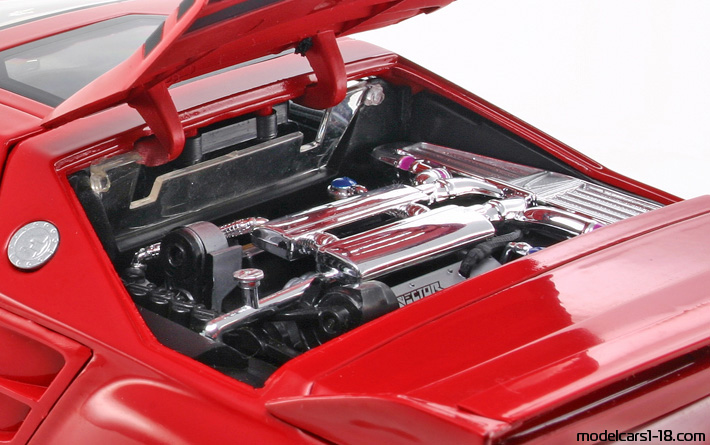1991 - Vector W8 Twin Turbo Ricko 1/18 (Kрасный) Двигатель