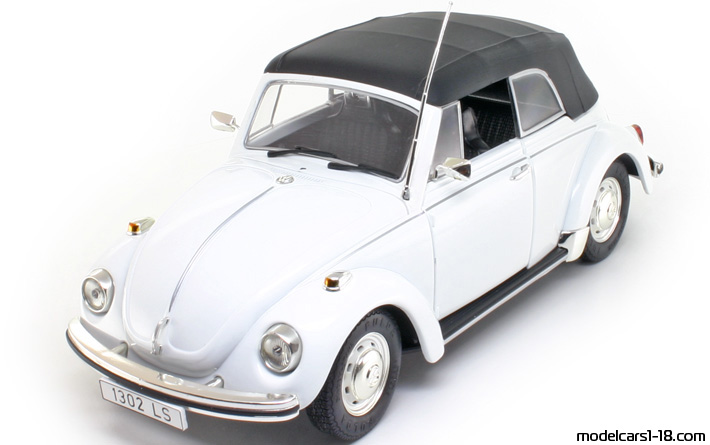 1971 - Volkswagen Beetle (Kaefer) 1302 LS Revell 1/18 (White) Передняя левая сторона