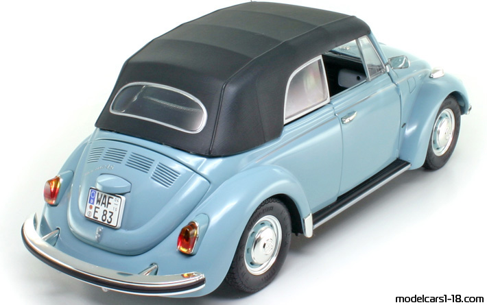 1971 - Volkswagen Beetle (Kaefer) 1302 LS Revell 1/18 (Белый) Задняя правая сторона