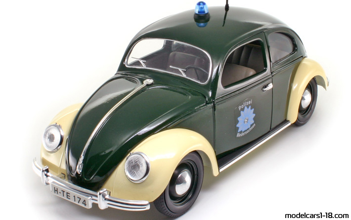 1949 - Volkswagen Beetle (Kaefer) Fire Dept / Police Solido 1/17 (Green / Белый) Передняя левая сторона