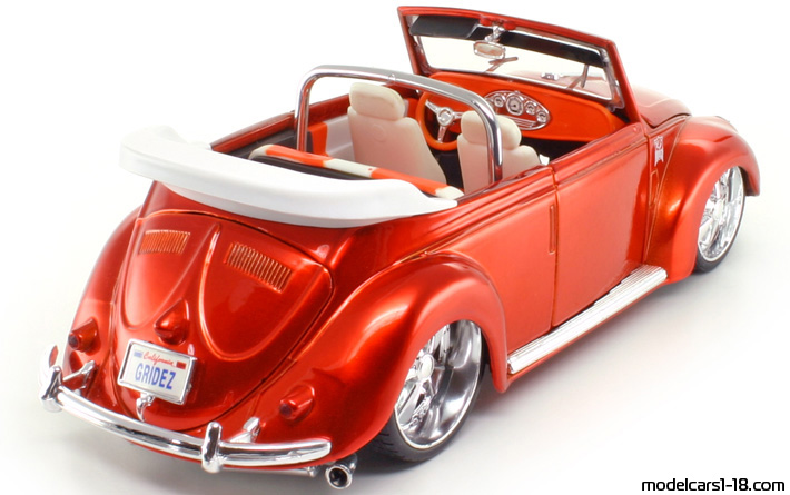 1951 - Volkswagen Beetle (Kaefer) Maisto 1/18 (Kрасный) Задняя правая сторона