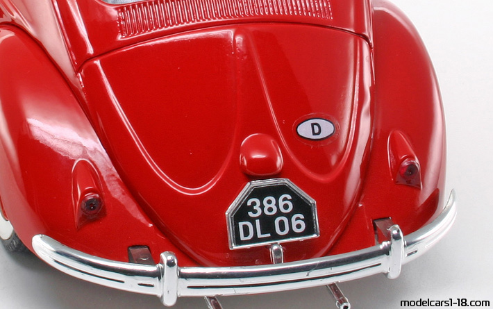 1949 - Volkswagen Beetle (Kaefer) Solido 1/17 (Kрасный) Двигатель