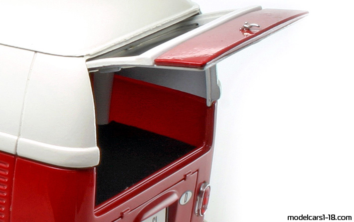 1966 - Volkswagen Combi Solido 1/19 (Белый / Kрасный) Багажник / Поднимающиеся фары