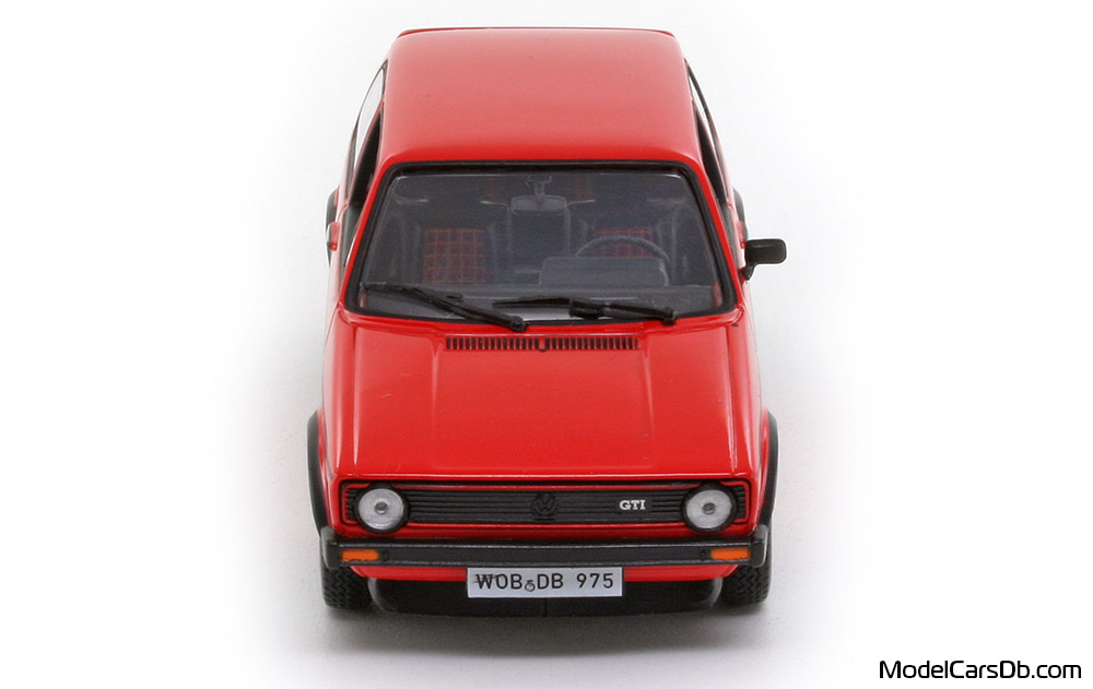 1976 - Volkswagen Golf GTI Norev 1/43 (Kрасный) Спереди