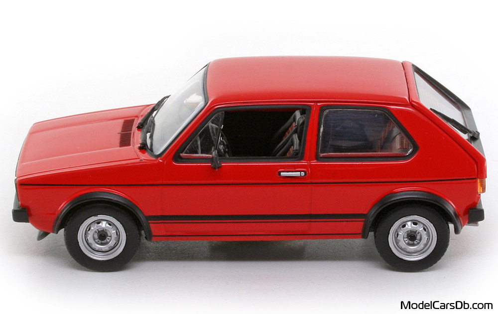 1976 - Volkswagen Golf GTI Norev 1/43 (Kрасный) Сторона