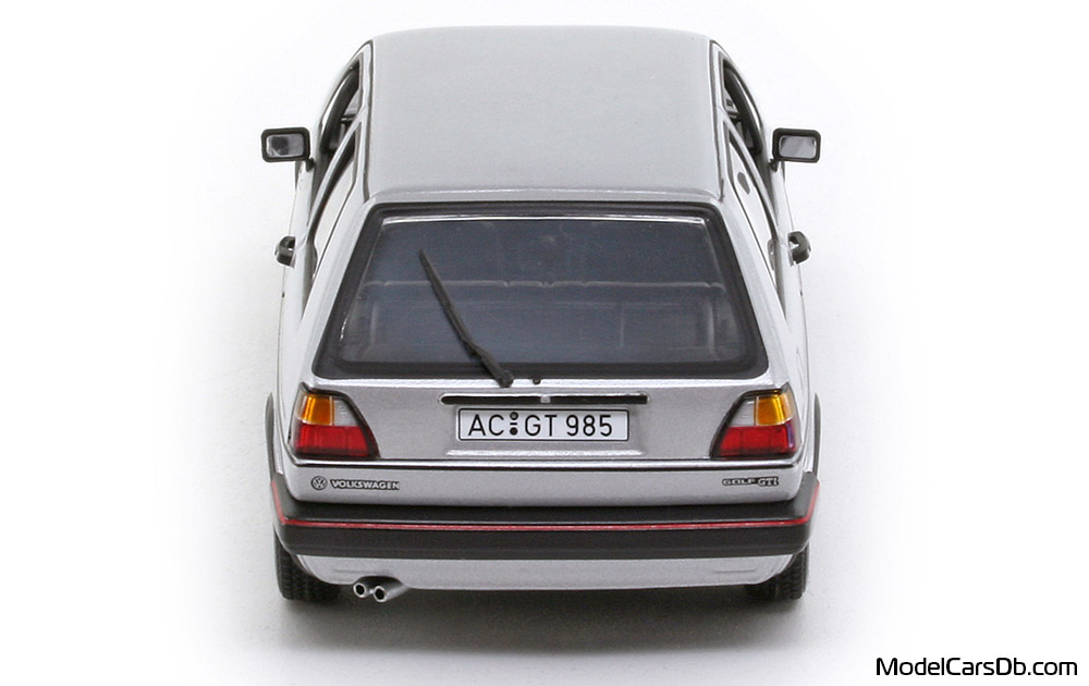 1985 - Volkswagen Golf GTI Minichamps 1/43 (Серебристый) Сзади