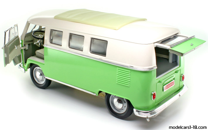 1962 - Volkswagen Microbus Road Signature 1/18 (Зелёный / Белый) Открывающиеся части