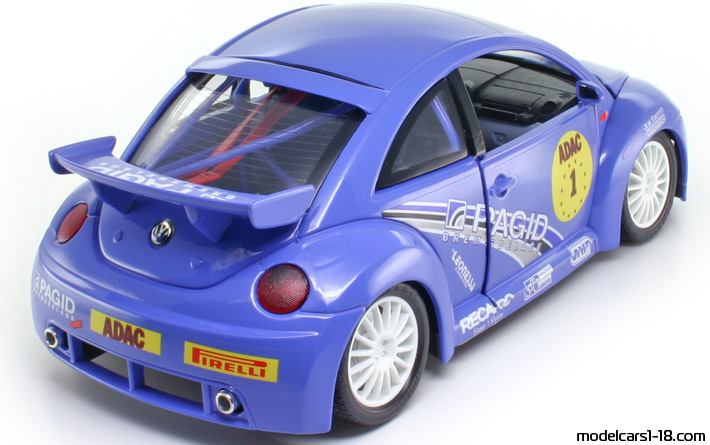 2000 - Volkswagen New Beetle RSI Cup Bburago 1/18 (Синий / Жёлтый) Задняя правая сторона