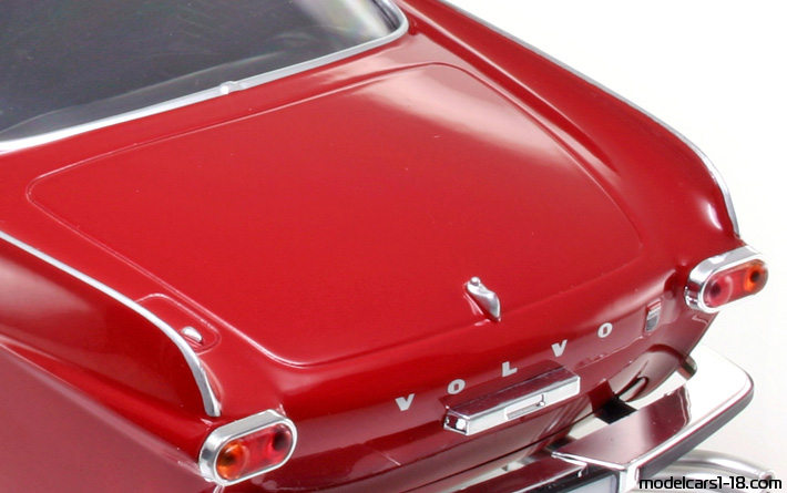 1967 - Volvo P1800 S Revell 1/18 (Kрасный) Багажник / Поднимающиеся фары