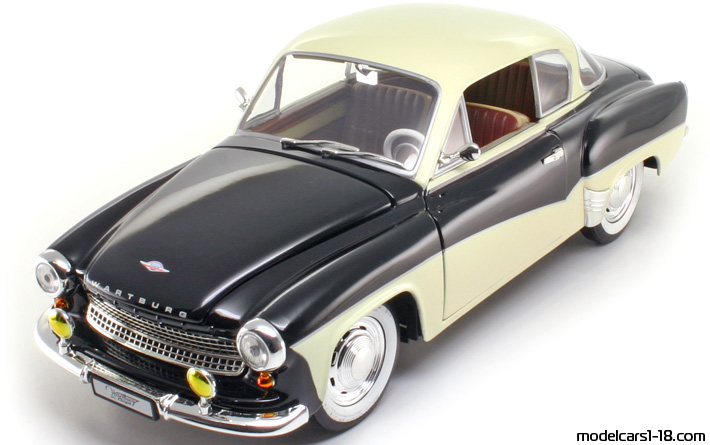 1956 - Wartburg 311 Revell 1/18 (Black / Белый) Передняя левая сторона